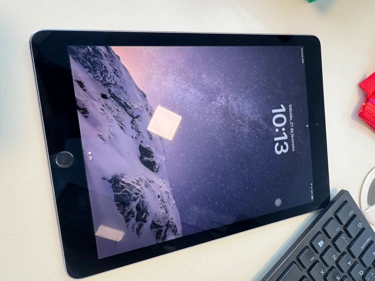 iPad Pro 9.7? (A1674) 32GB Prata + Apple Pencil 1ª Geração + Case