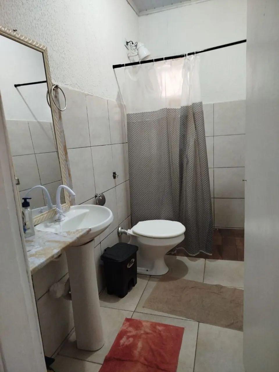 Aluga-se quartos para homens - Foto 4
