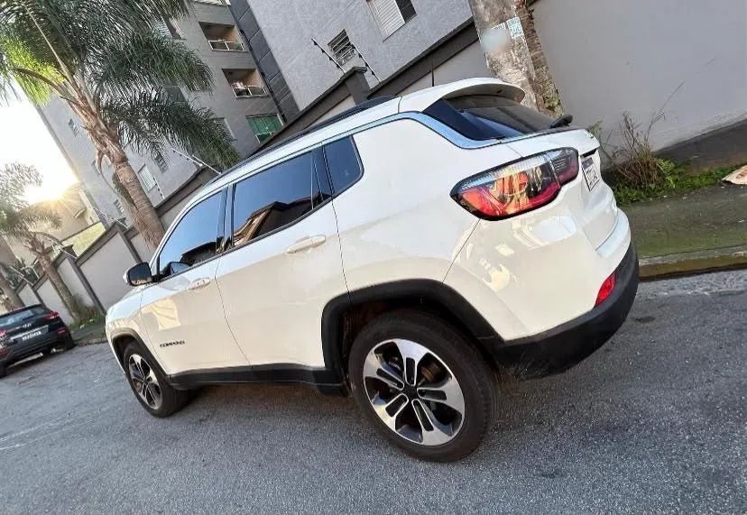 Jeep Compass Longitude 2.0 4X2 Flex 16V Aut. 2017 - Foto 2