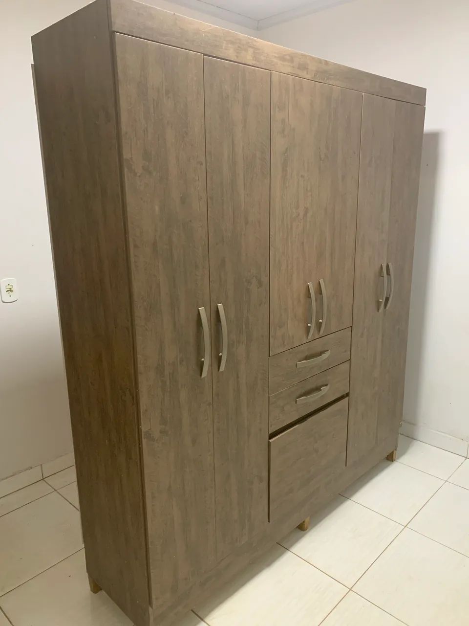 Guarda Roupa Semi Novo  - Foto 5
