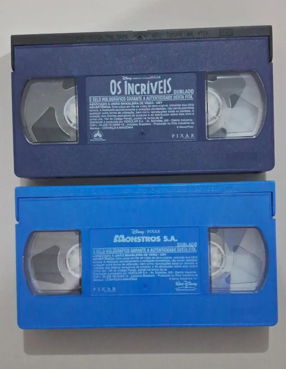 VHS Disney Monstros S.A. e Os Incríveis - Foto 2