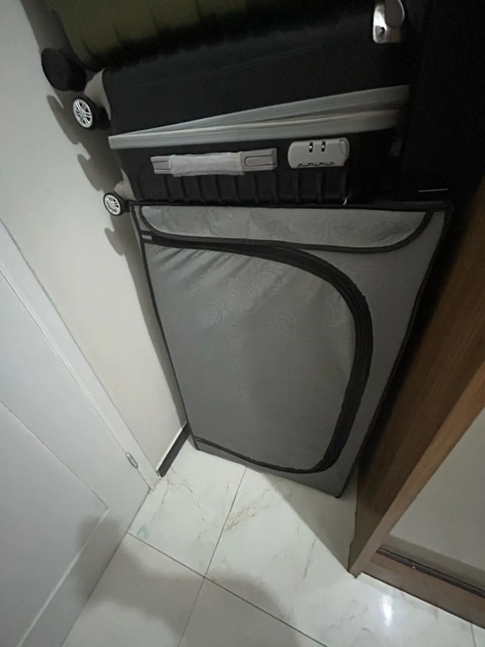Guarda roupas de casal - Foto 3