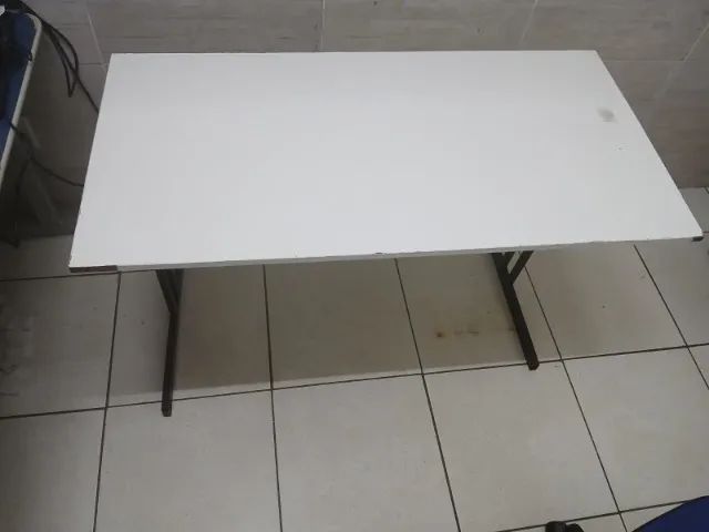 MESA PARA ESCRITÓRIO USADA 1,20X0,60 - Foto 3