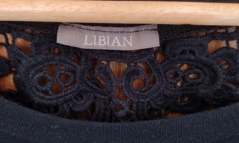 Blusa Feminina Libian com Renda Preta - Foto 4