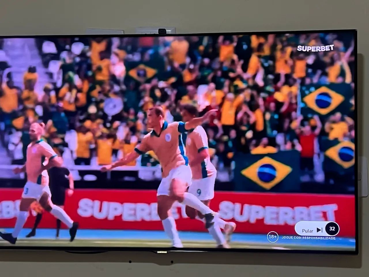 TV Samsung 3D UN46F8000AG - Foto 3