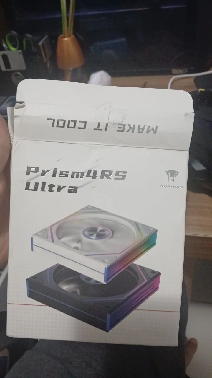 Fans prism 4 RS