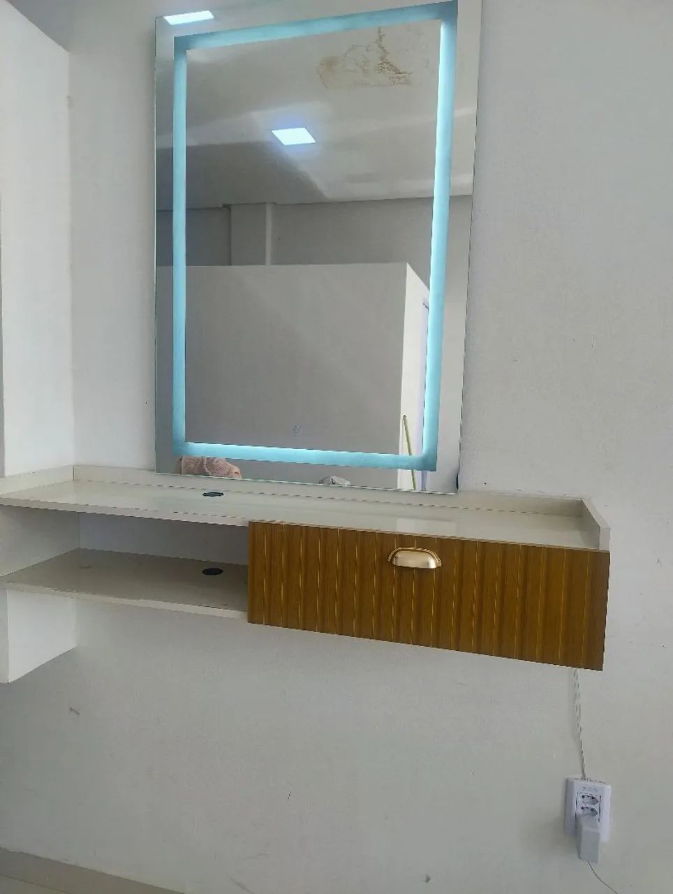 Bancada com espelho pra salão  - Foto 2
