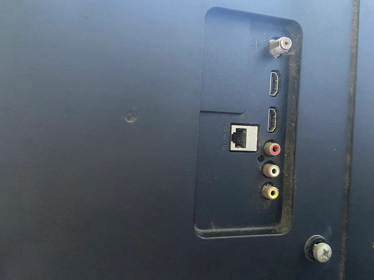 vendo  TV 43 ?m Smart usada quebrada AOC 43 polegadas  - Foto 5