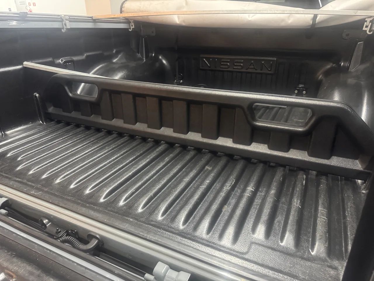 Divisor carroceria NISSAN FRONTIER 