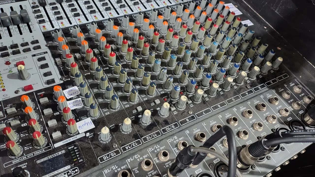 Mesa de som Behringer xenyx 2442 USB  - Foto 3