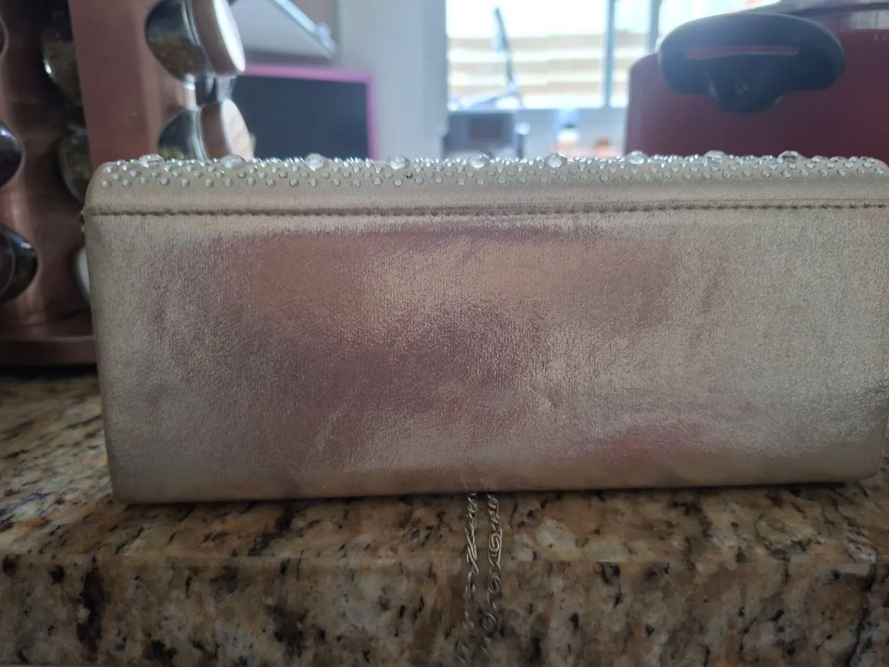 BOLSA CLUTCH DOURADA COM PEDRARIA - Foto 4