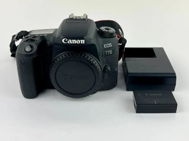 Câmera Canon EOS 77D 