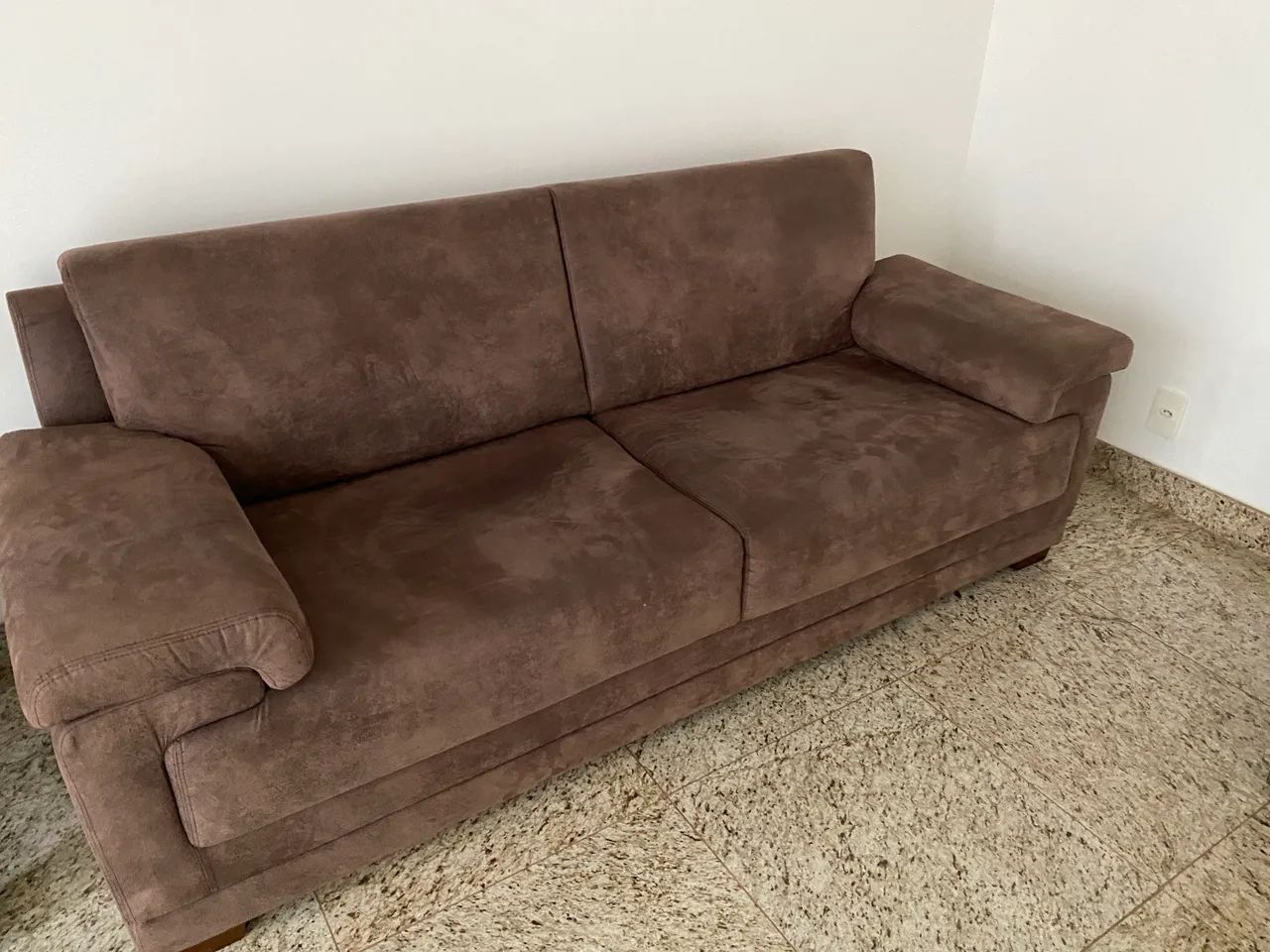 Sofá 3 lugares