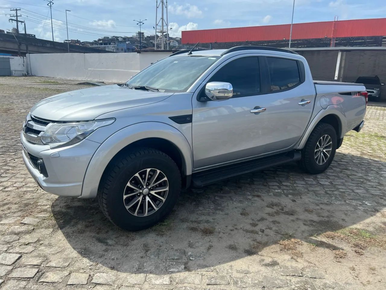 Mitsubishi L200 2020