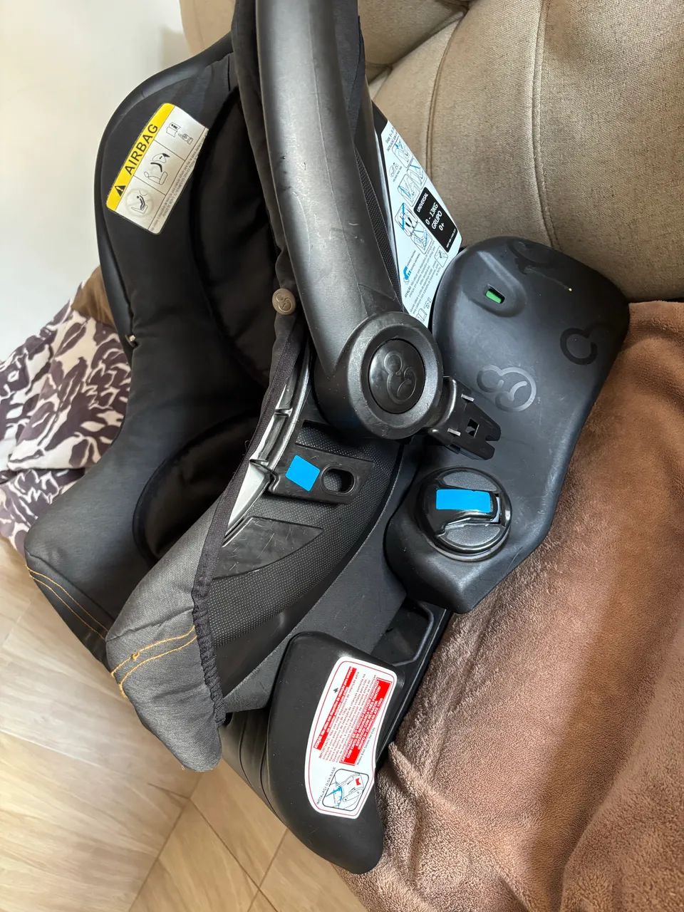 VENDO BEBÊ CONFORTO COM BASE - Foto 3