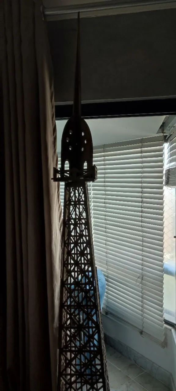 Uma decoração elegante. Torre Eiffel de madeira  - Foto 3