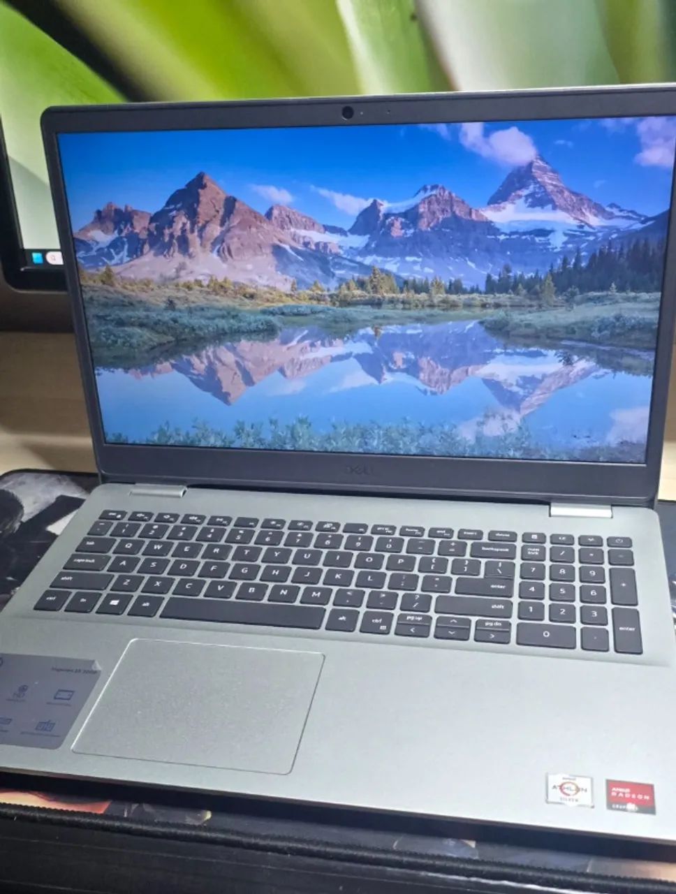 Notebook Dell Inspiron 3505 AMD Athlon Silver 3050U Com Radeon Graphics 2GB SSD 240gb 8gb  - Foto 2