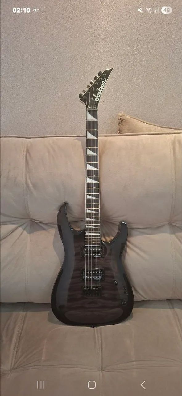 JACKSON DINKY ARCH TOP JS32Q DKA HT 