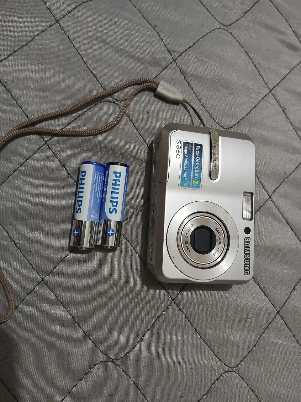 Câmera digital Samsung 8.1 mega pixels