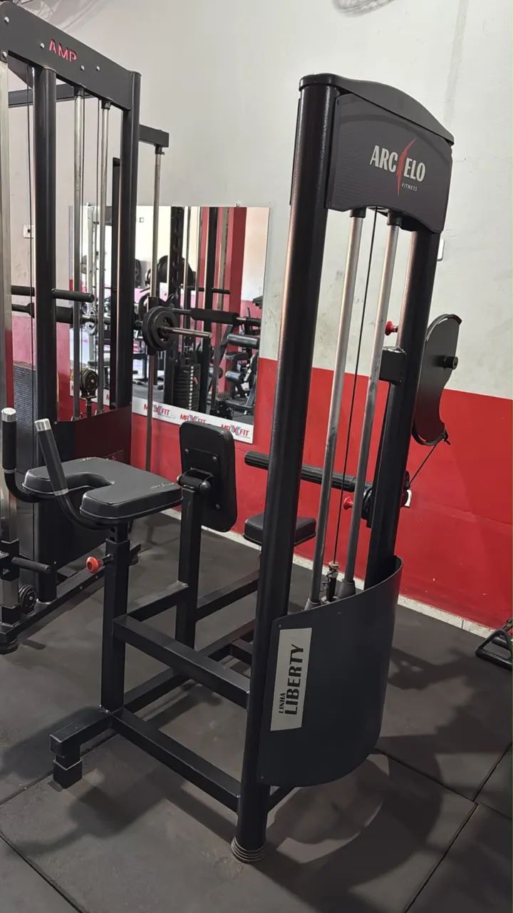 Máquina de academia 