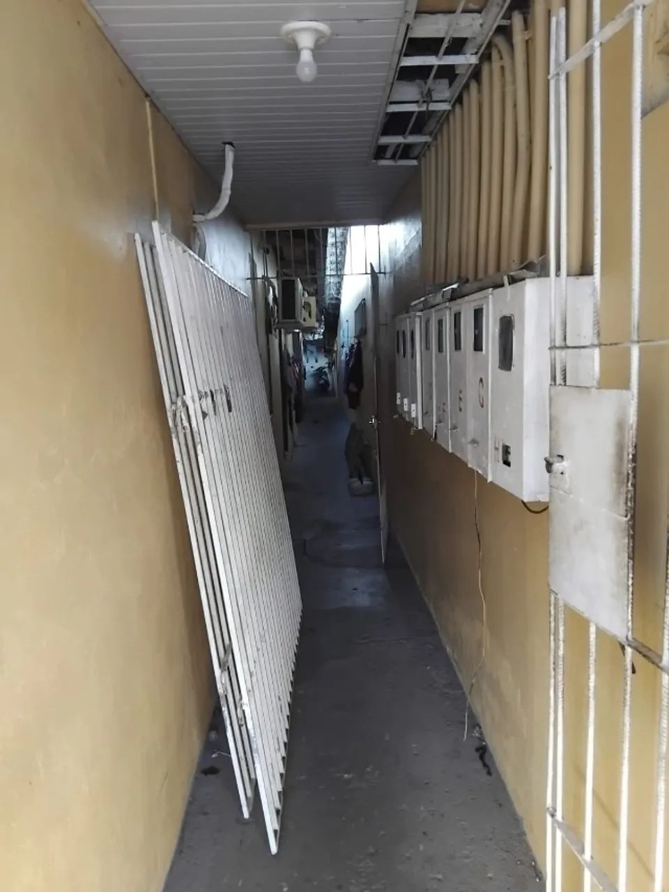 Alugo apartamento de 01 quarto no Buritizal - Foto 2