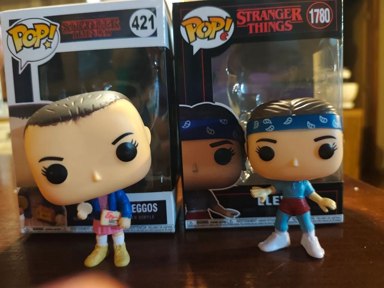 Kit com 2 funko pop eleven (onze) Stranger things - Foto 2