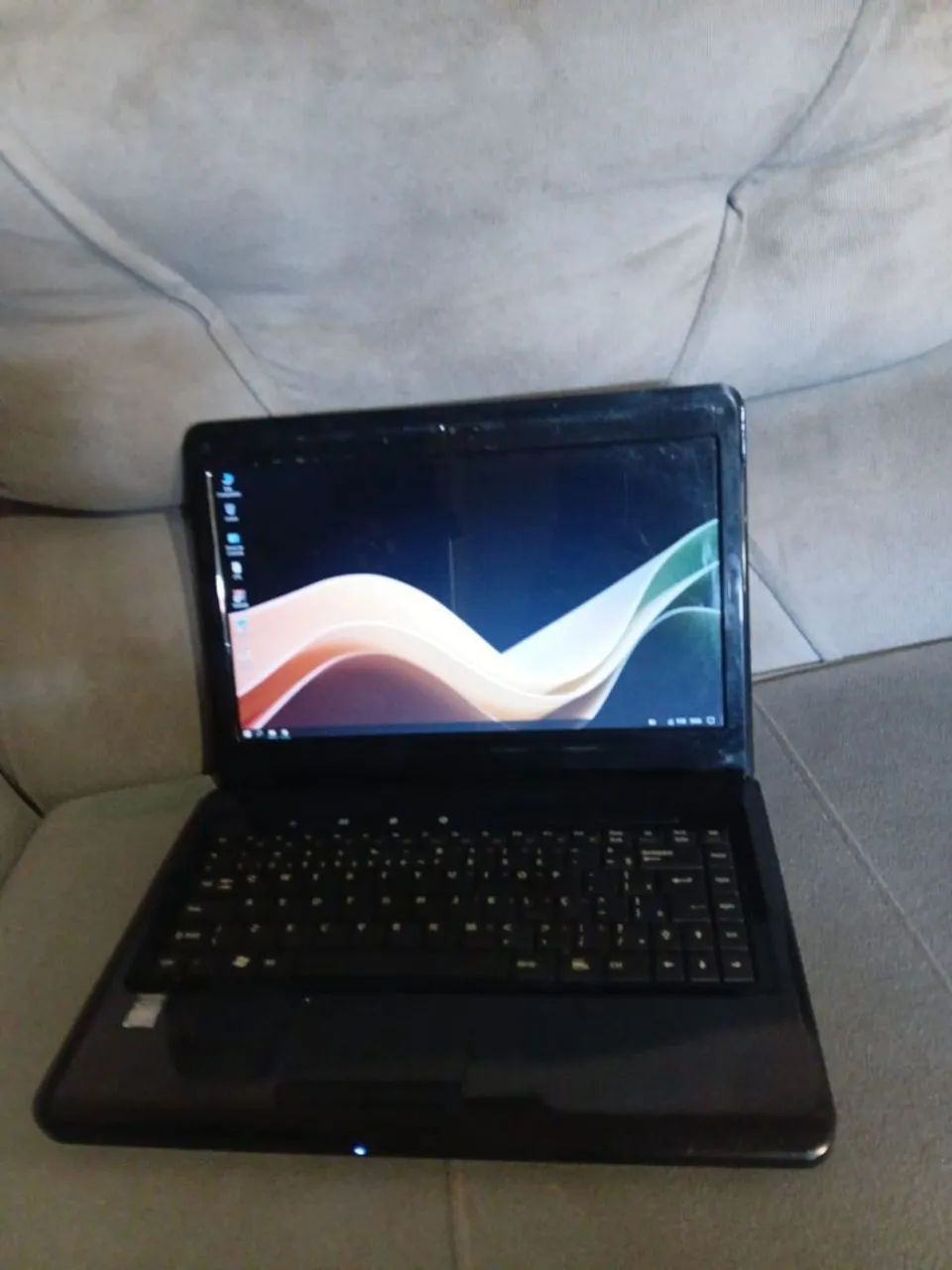 Notebook Positivo SIM+/Com 4GB de RAM/HD de 500GB/Windows 10/Funcionando perfeitamente!! - Foto 2