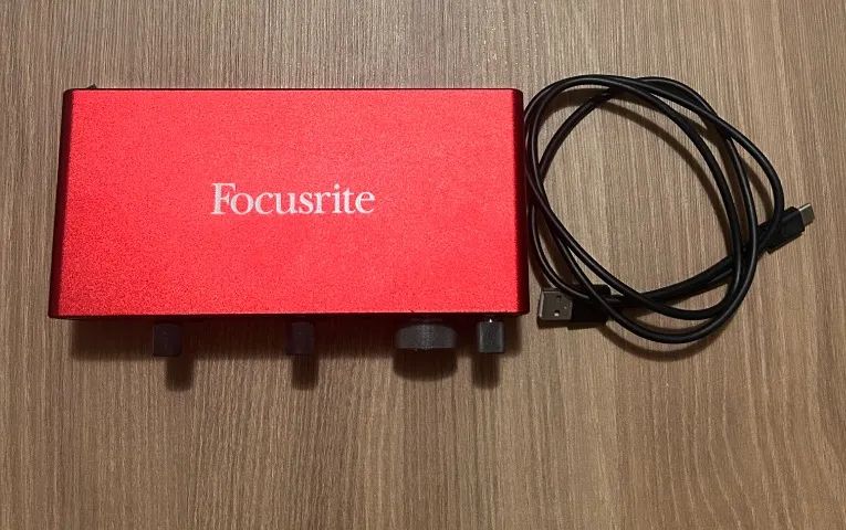 Interface de Áudio Focusrite Scarlett 2i2 3ª Geração - Foto 2