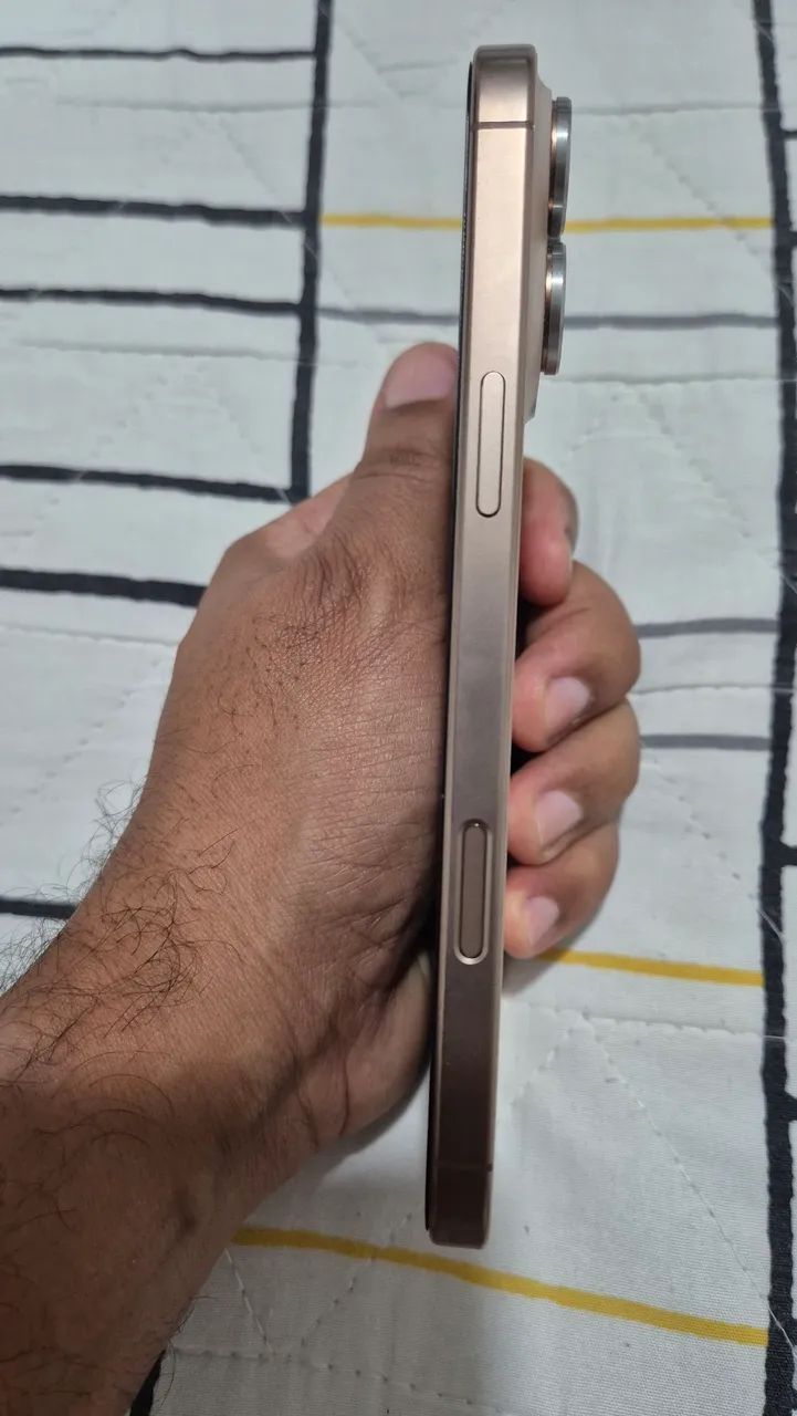 IPHONE 16 PRO MAX 512GB - Foto 4