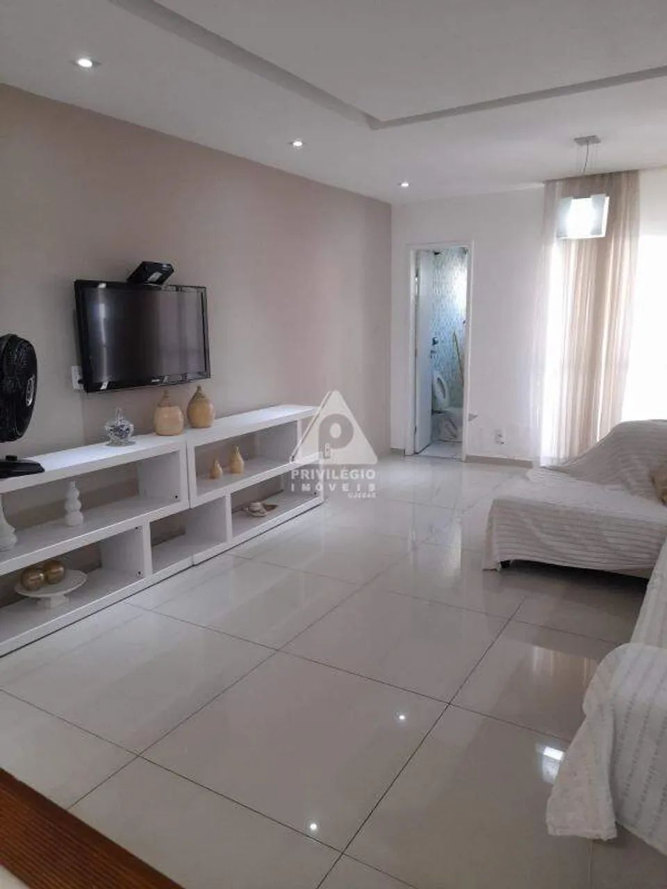 Casa Duplex em Condomínio fechado
