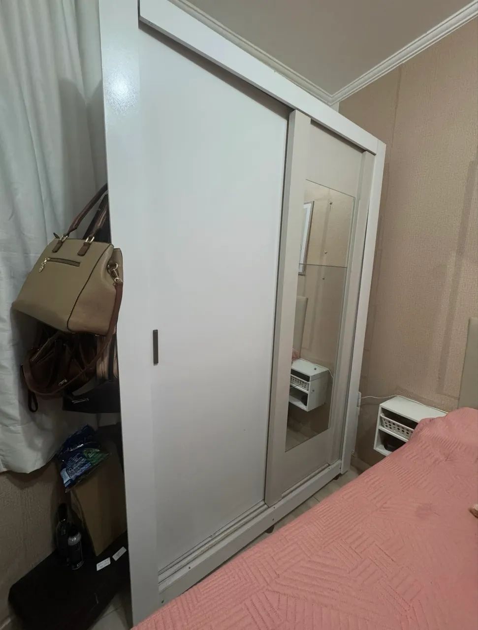 Vendo guarda roupa solteiro