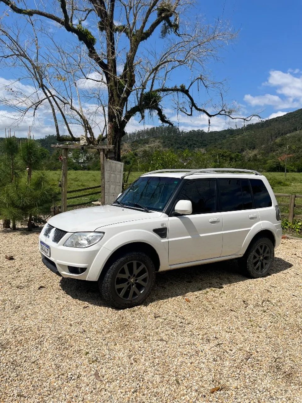 Mitsubishi Pajero TR4 2.0 Flex 16V 4X2 Aut. 2015 2015