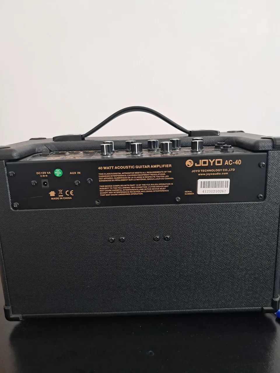 Amplificador para guitarra/violão e voz Joyo AC 40 - Foto 3