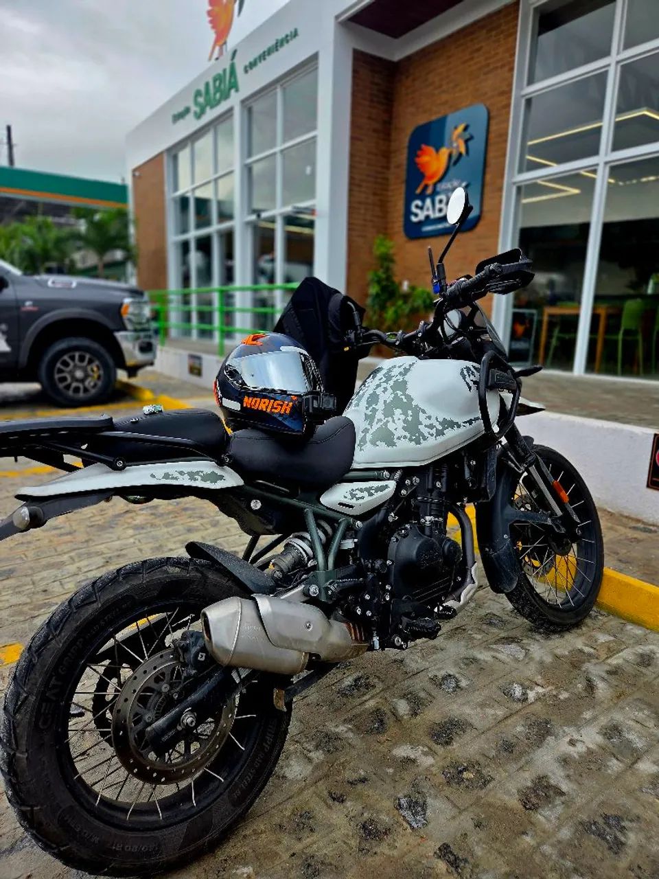 Royal Enfield Himalayan 450