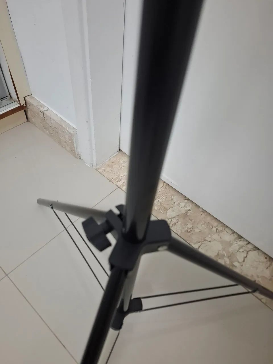 Trava Rosca para Iluminação - Foto 2