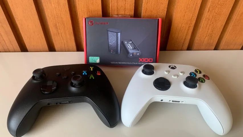 Xbox Series S - 2 Controles - Foto 2