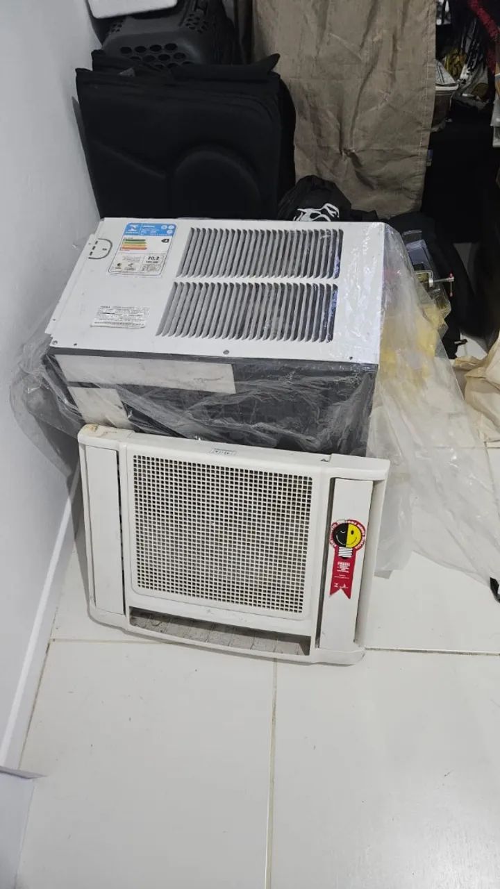Ar-condicionado de Parede 10000 BTU's 
