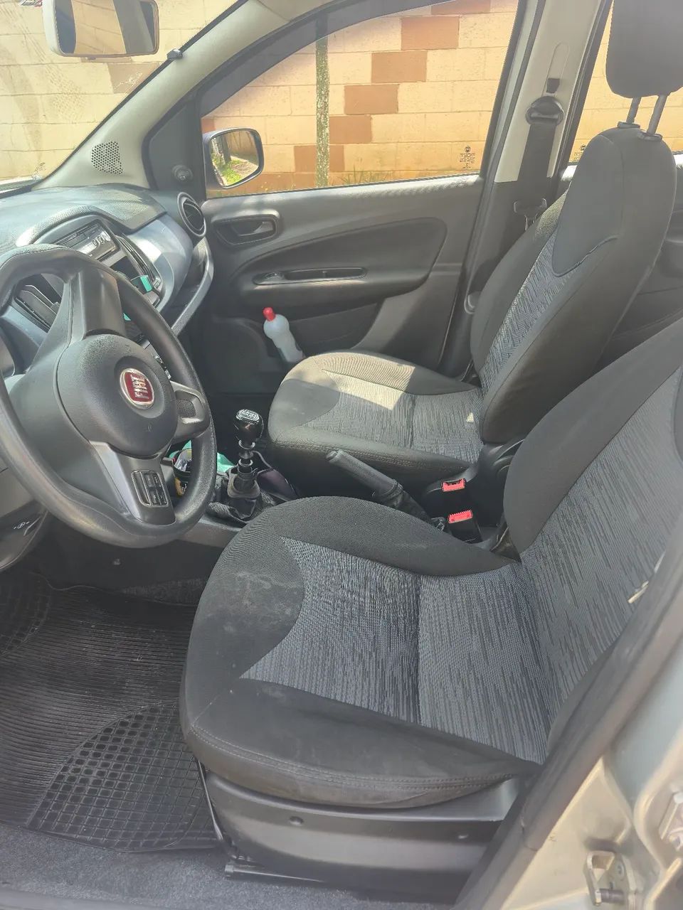 Fiat Uno Attractive 1.0 Flex 6V 5P 2017 - Foto 5