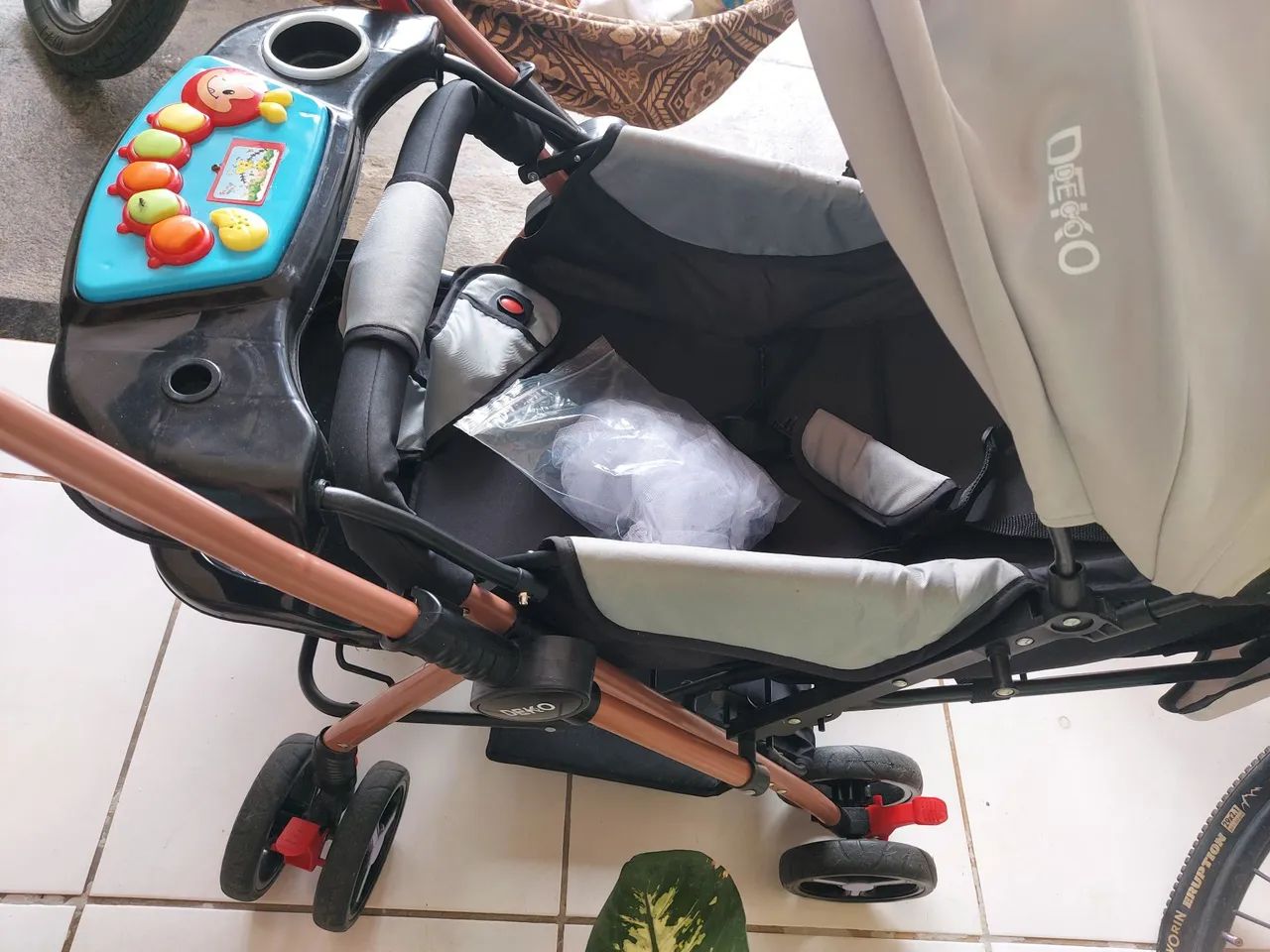 Carrinho de bebê Deko - Foto 4
