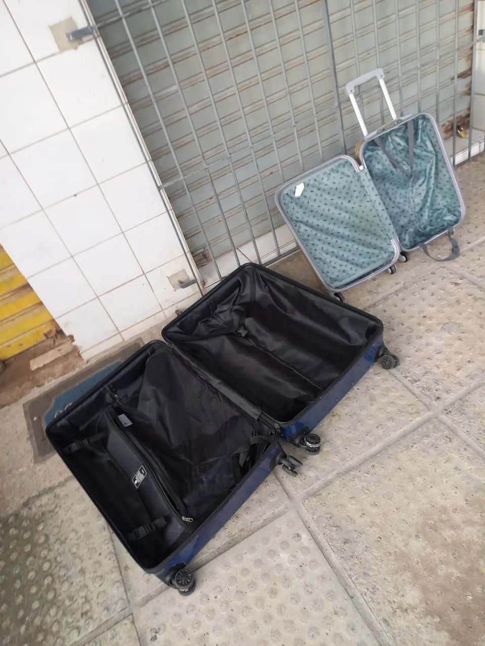 Malas com avaria, dá usar ainda.  - Foto 3