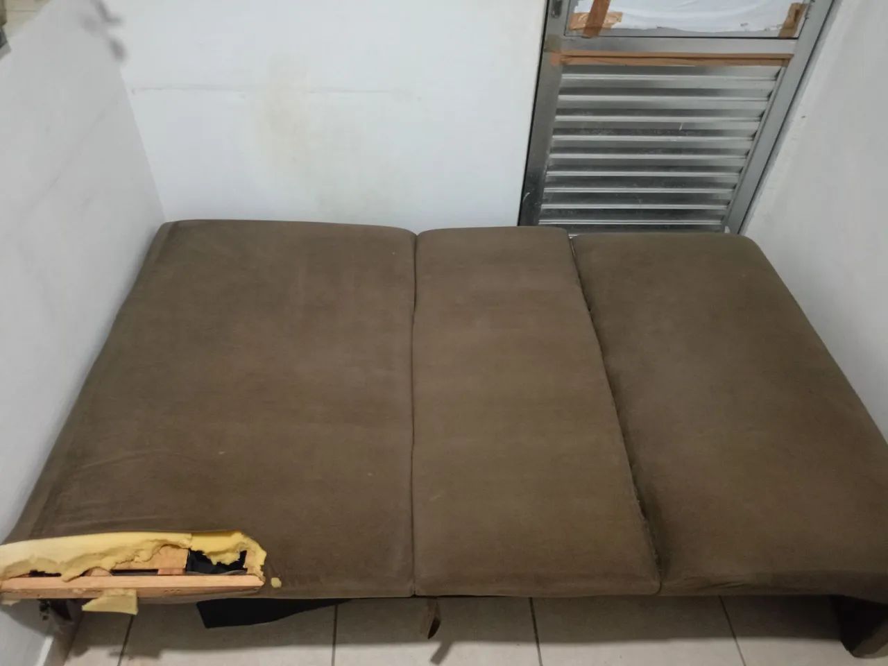 Brown Velvet Two-Seat Sofa Bed417563144220190723