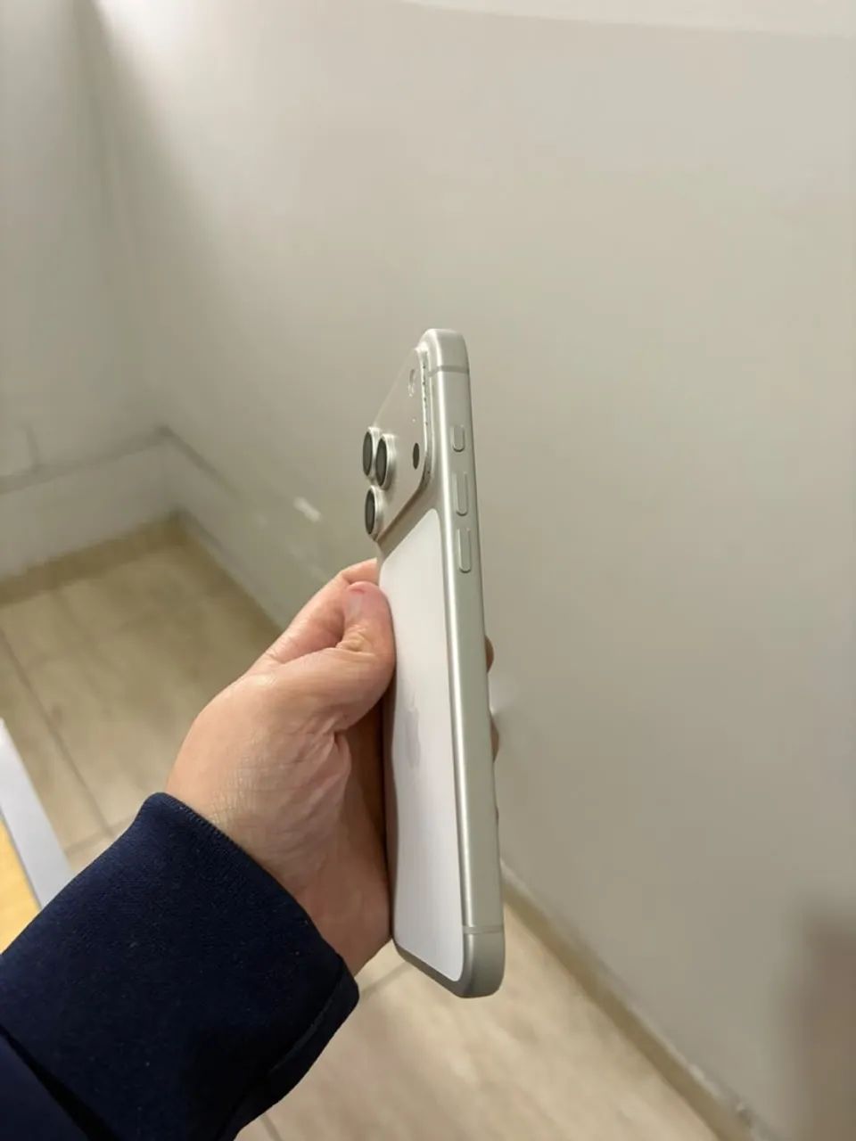 iPhone 17 Pro Max 256GB Branco  - Foto 3