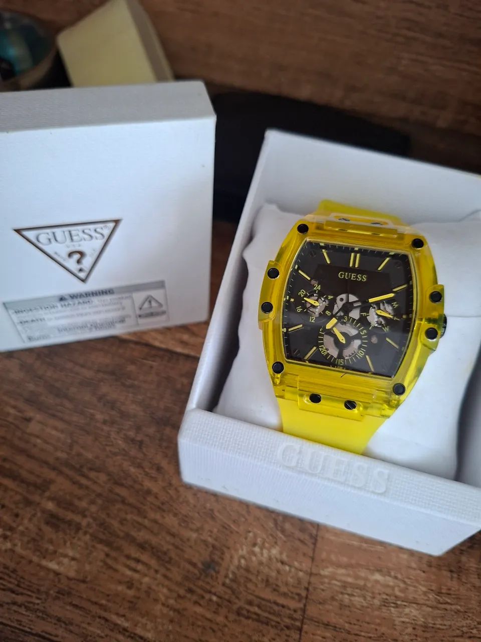 Relógio Guess Masculino Amarelo Transparente Original com Caixa - Foto 2
