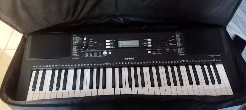 Teclado Yamaha PSR-E373 - Teclas Sensitivas (Estado de Novo) - Foto 2