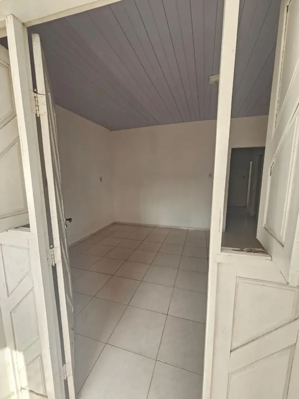 Alugo Casa Ampla na Zona Norte - Foto 2
