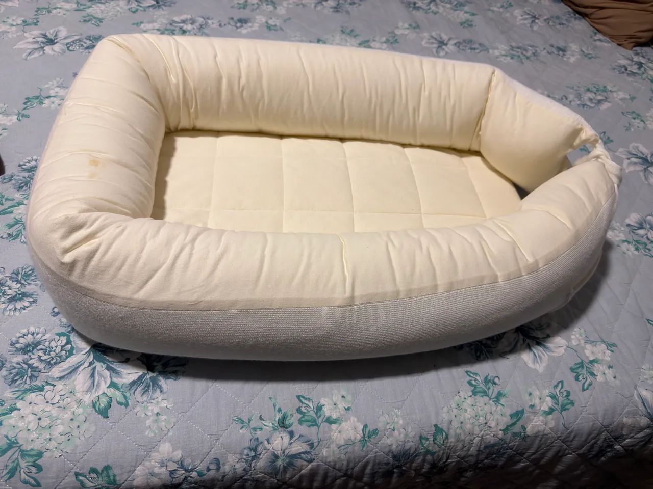 Ninho redutor de berço 