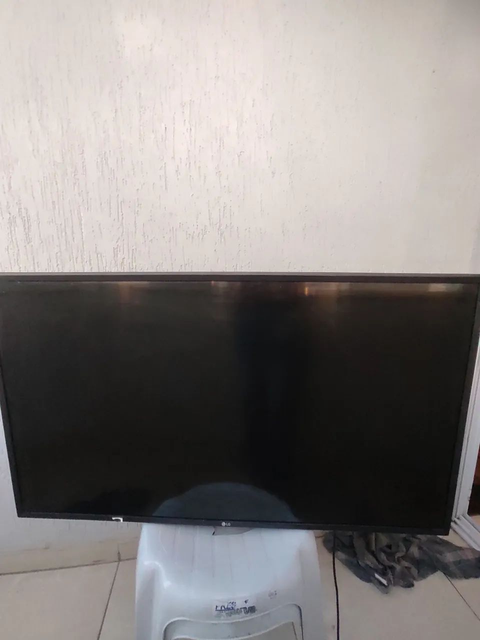 Tv LG 43 polegadas com defeito nos leds  - Foto 3