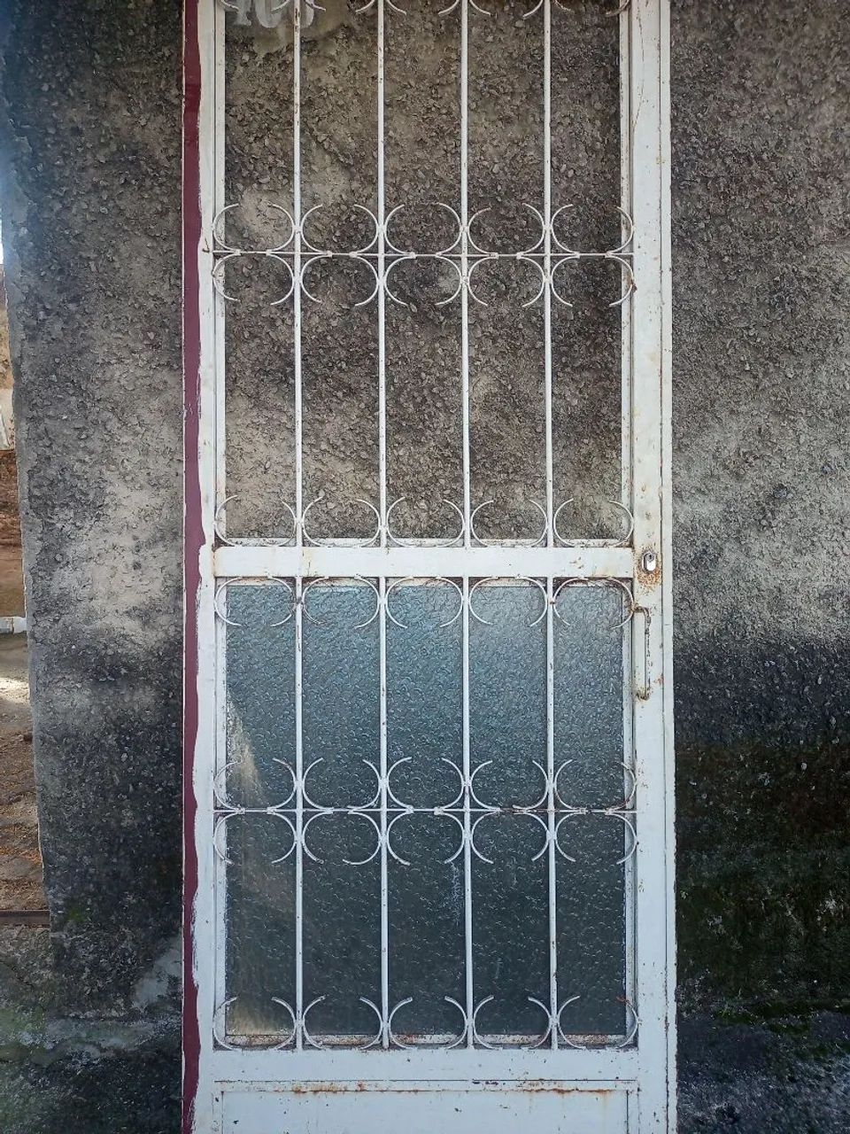 Porta com grade 2,6x80 - Foto 2