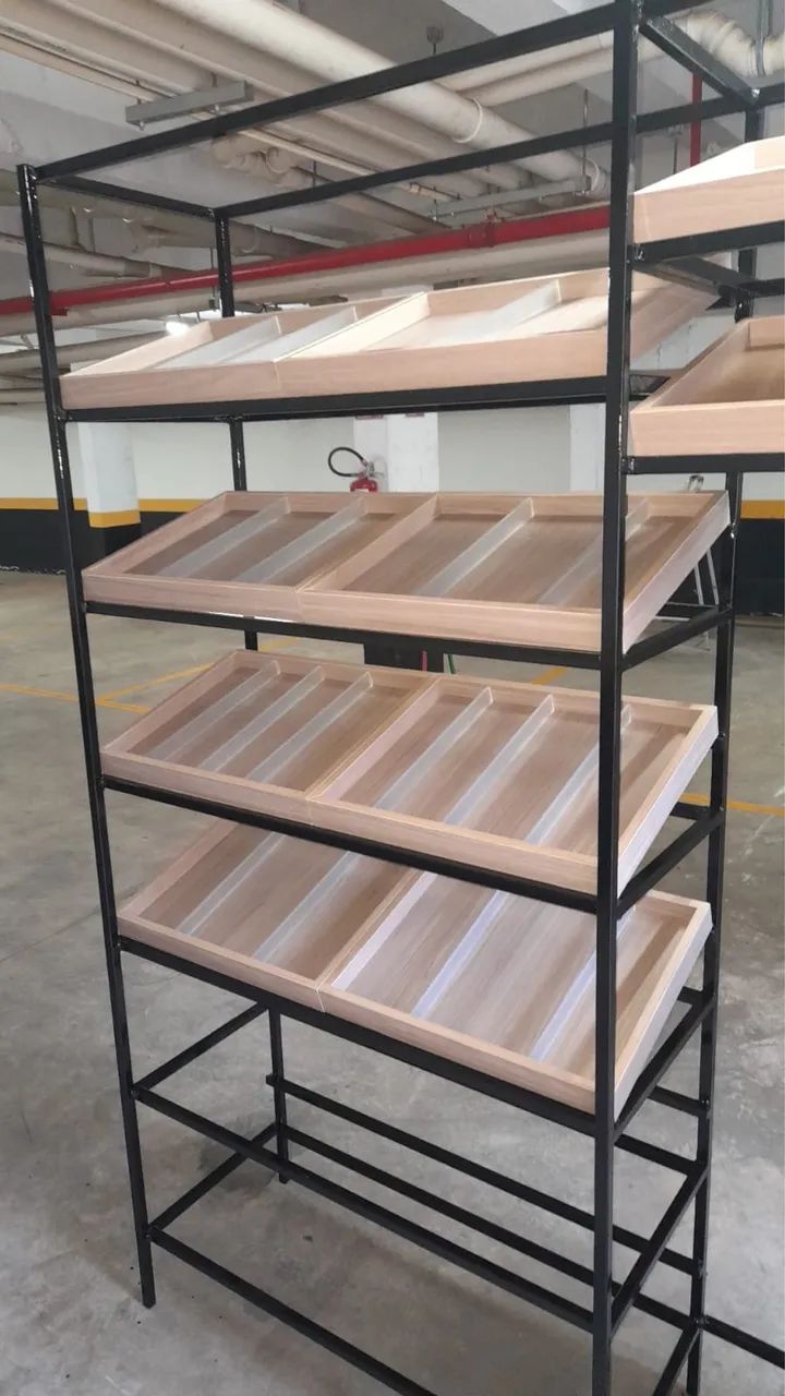 Estante expositora reforçada - Metalon/Madeira  - Foto 3