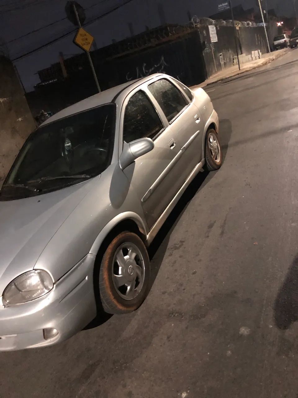 Chevrolet Corsa Sedan Super Milenium 1.0 MPFI 16V 2001